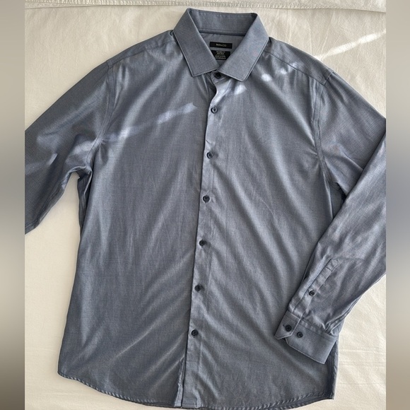 RW&CO. Navy Tailored Fit Spread Collar Dress Shirt - Picture 5 of 7